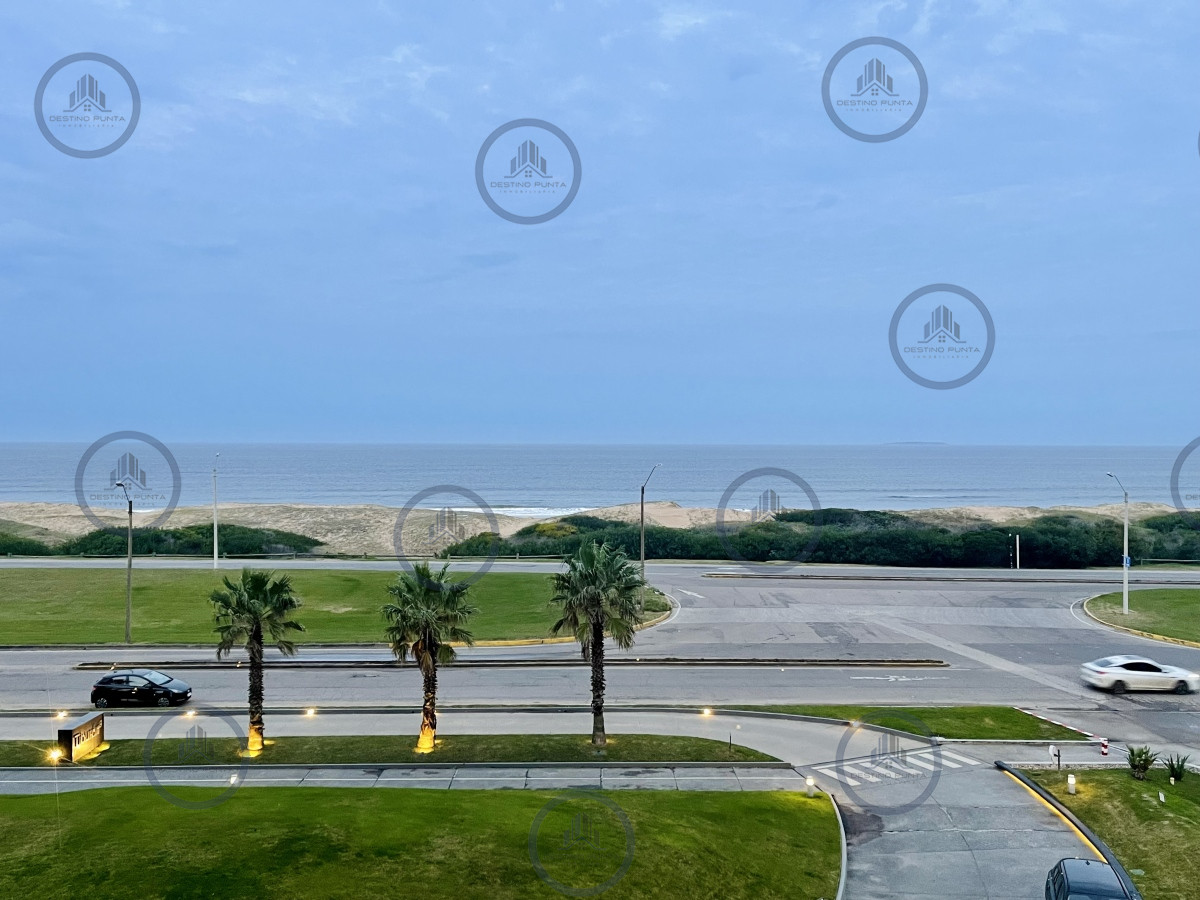 Apartamento ID.2024 - Moderno Apartamento Frente Al Mar, 3 Dormitorios y Dependencia