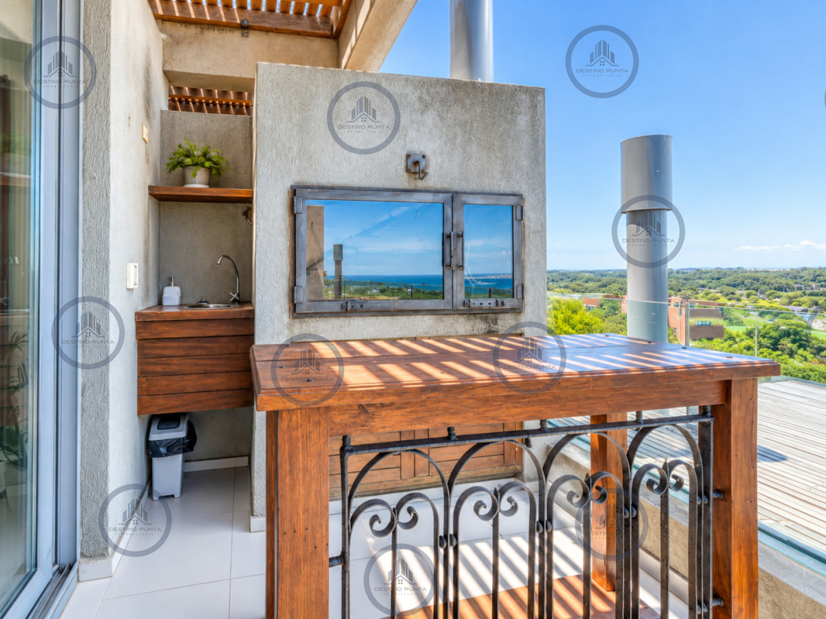 Apartamento ID.2466 - Venta de Apartamento de 2 Dormitorios y Parrillero en la Loma de la Ballena en exclusivo complejo
