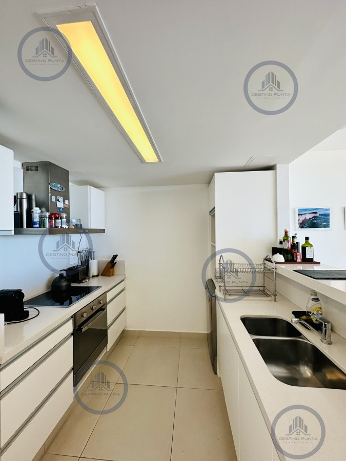 Apartamento ID.1690 - Venta y Alquiler temporario de apartamento moderno de dos dormitorios con parrillero en Punta Ballena