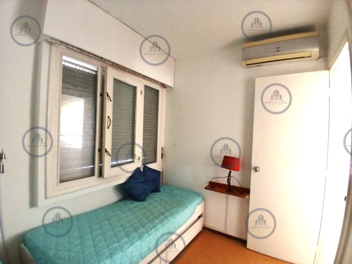 Apartamento ID.3193 - Venta | Apartamento de 2 dormitorios frente al mar – Playa Mansa, Punta del Este