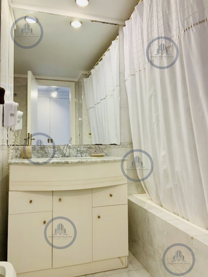 Apartamento ID.198 - Alquiler temporario de apartamento de tres dormitorios en playa Montoya, La Barra 