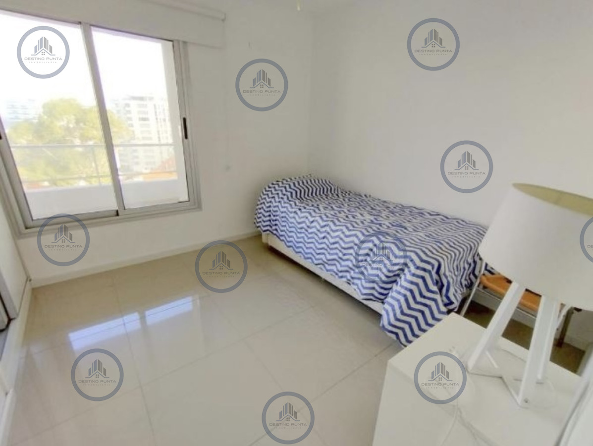 Apartamento ID.2106 - Apartamento de 3 Dormitorios y Parrillero en Playa Brava - Punta del Este