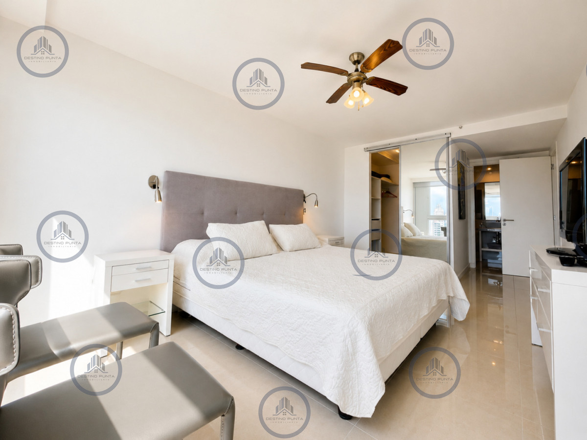 Apartamento ID.1121 - Moderno Apartamento Penthouse con Parrillero en torre One, Playa Brava Punta del Este