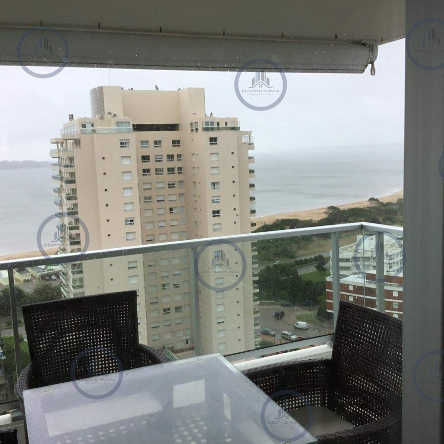 Apartamento ID.1154 - Excelente Apartamento de 3 Dormitorios con Vista al Mar, Playa Mansa, Punta del Este
