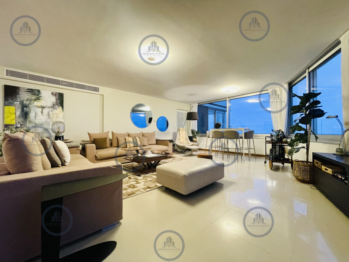 Apartamento ID.2024 - Moderno Apartamento Frente Al Mar, 3 Dormitorios y Dependencia