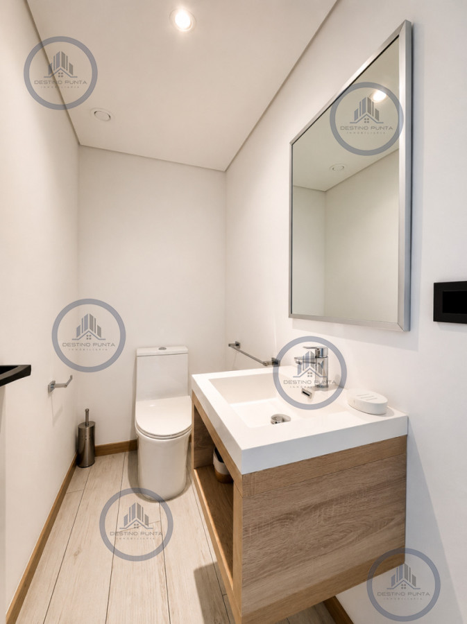 Apartamento ID.679 - Moderno Apartamento de 1 Dormitorio en suite piso alto en Torre Surfside Village, Punta del Este