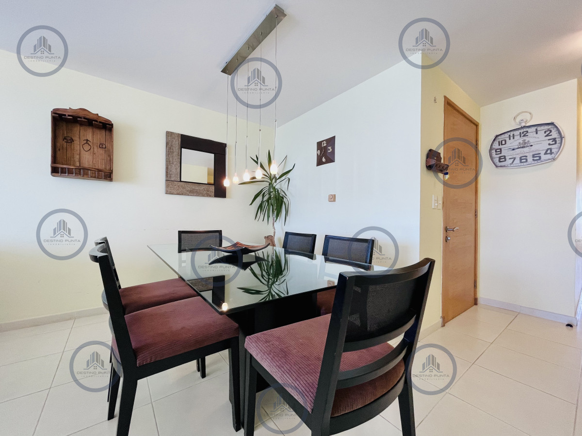 Apartamento ID.216 - Excelente Apartamento de 2 Dormitorios con Vista al Mar, Playa Mansa