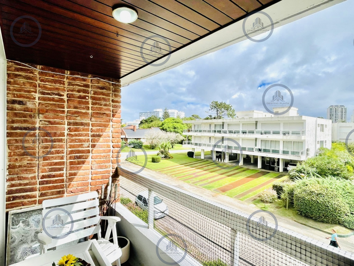 Apartamento ID.788 - Apartamento de 2 Dormitorios en Aidy Grill a Pocos Metros de Playa Brava - Venta