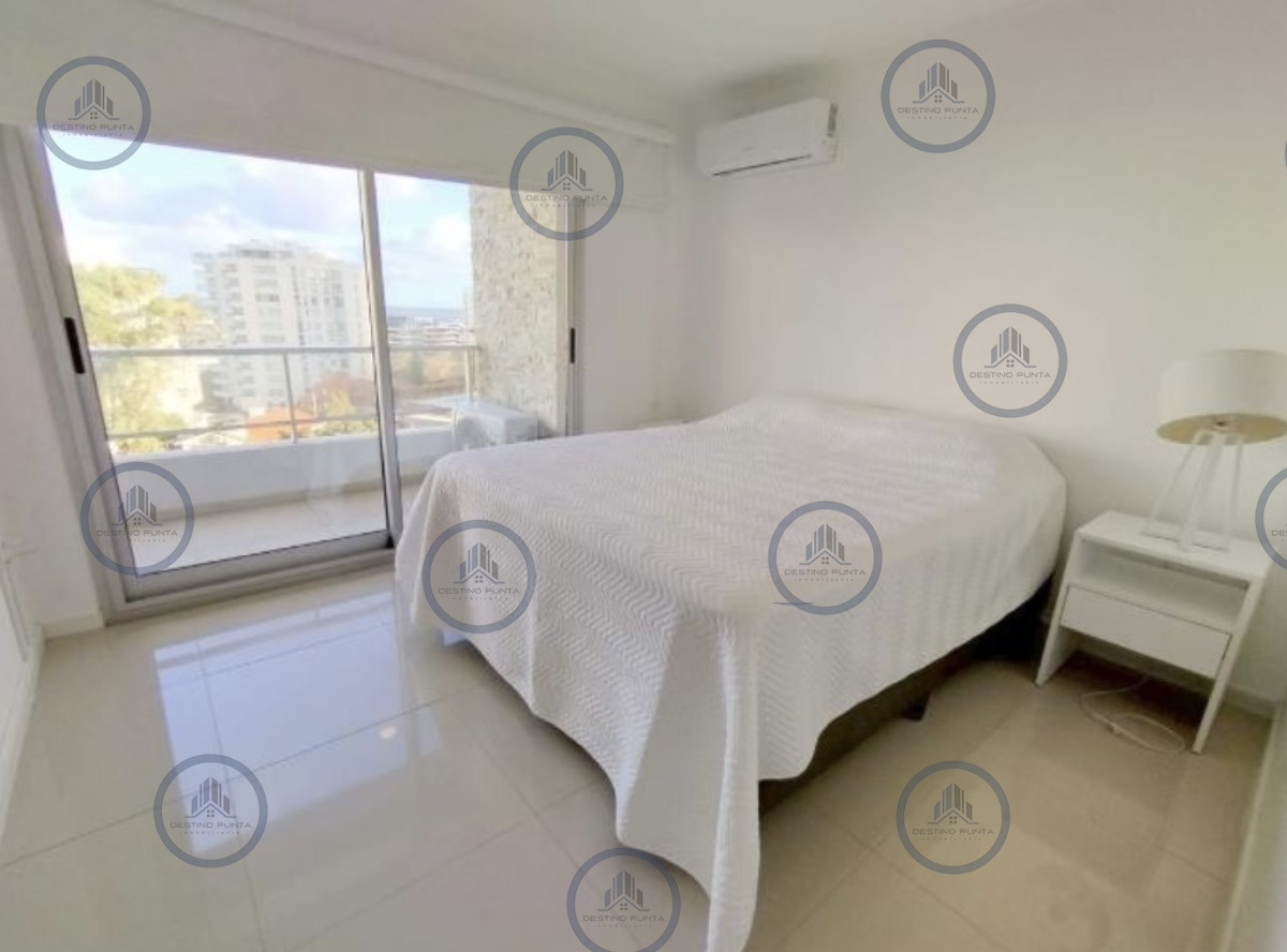 Apartamento ID.2106 - Apartamento de 3 Dormitorios y Parrillero en Playa Brava - Punta del Este