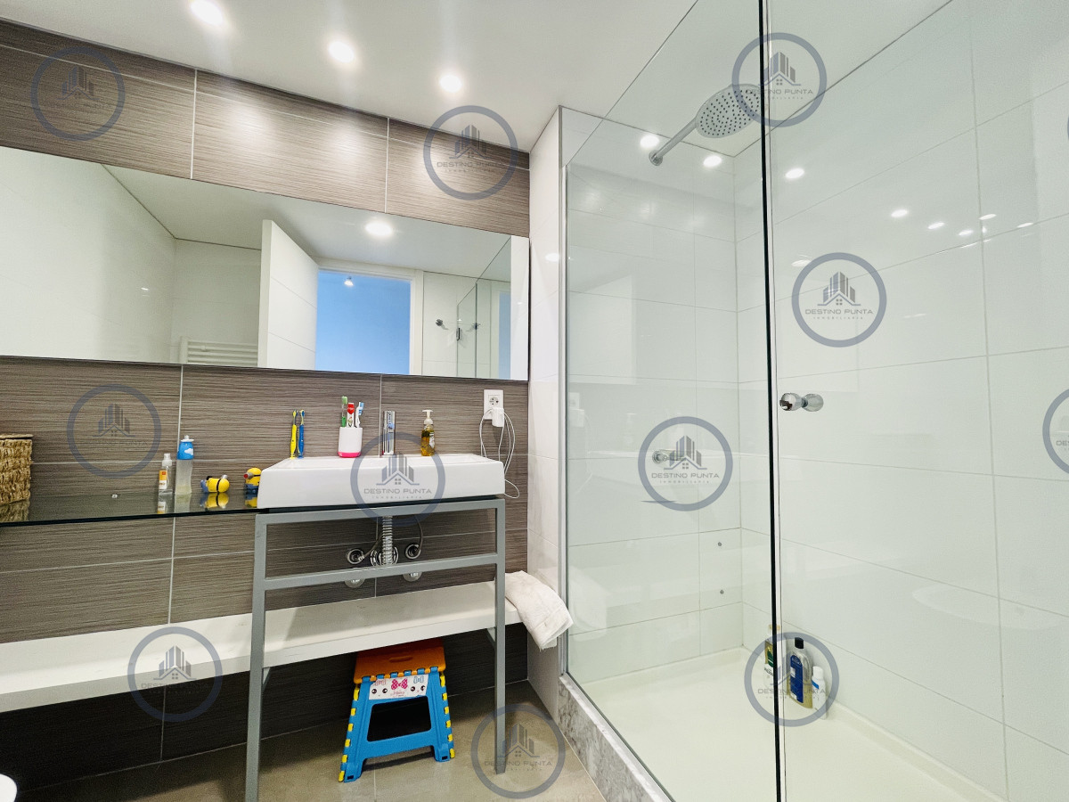 Apartamento ID.2518 -  Exclusivo Penthouse de 3 Dormitorios con Vistas panorámicas a Playa Brava, en Venta