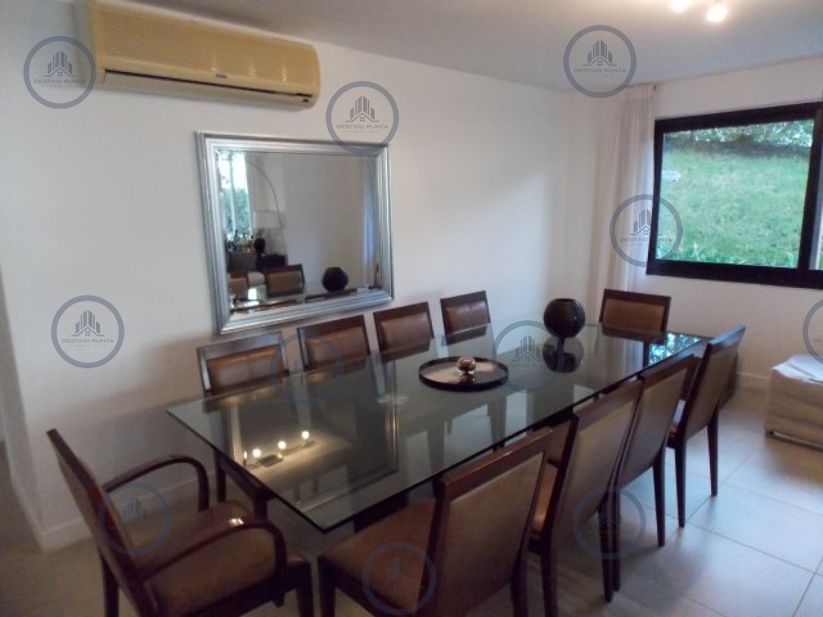 Apartamento ID.32 - Alquiler temporario de departamento esquinero de dos dormitorios mas dependencia de servicio, Punta Ballena