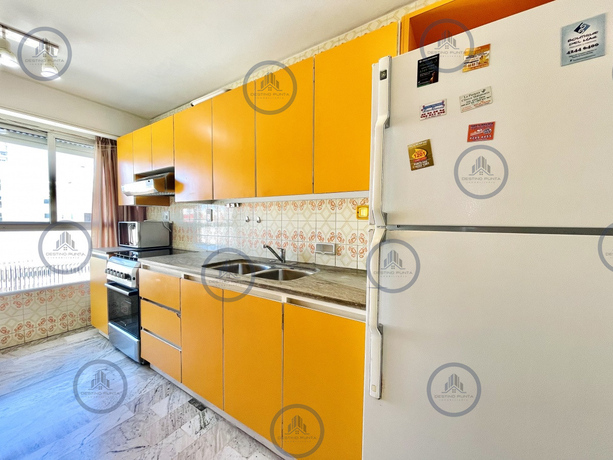 Apartamento ID.824 - Apartamento de 2 Dormitorios Reciclado, Península de Punta del Este