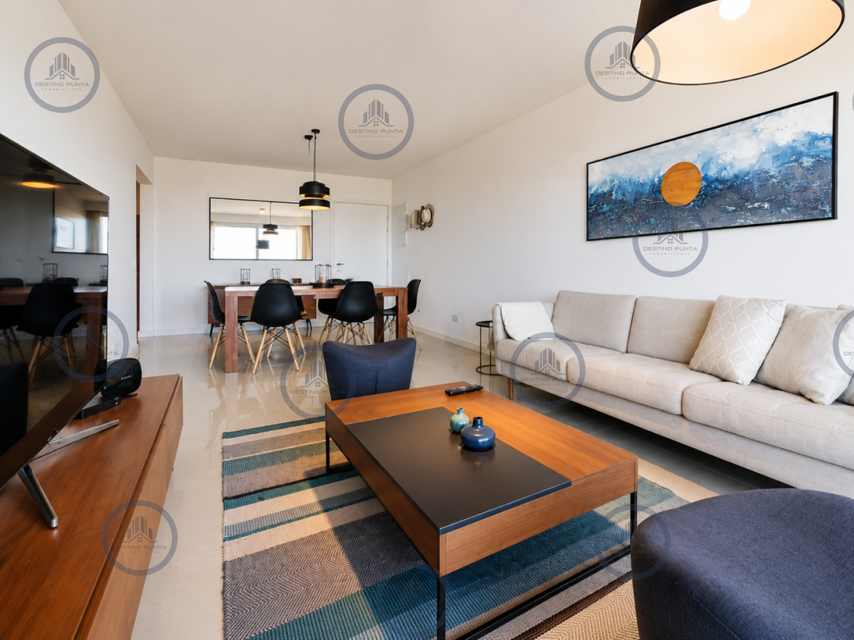 Apartamento ID.1816 - Apartamento de 3 Dormitorios en Primera Línea del Mar, Playa Brava Punta del Este