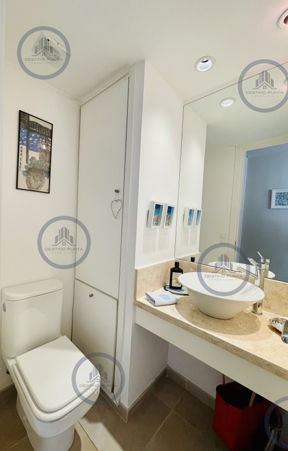 Apartamento ID.421 - Maravilloso departamento de 2 dormitorios con parrillero y salida al jardín en alquiler 
