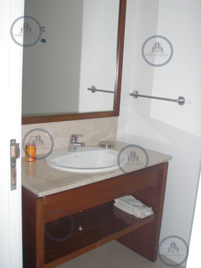 Apartamento ID.50 - Alquiler temporario de departamento esquinero en torre Le Parc, Punta del Este