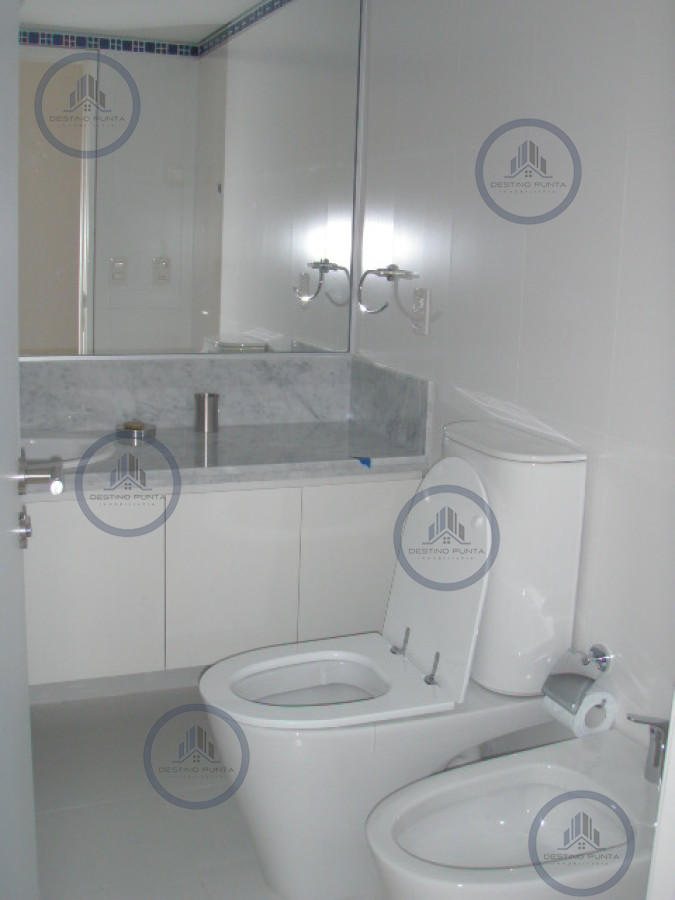 Apartamento ID.50 - Alquiler temporario de departamento esquinero en torre Le Parc, Punta del Este