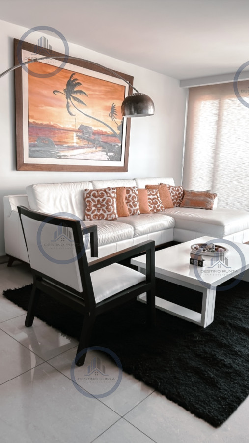 Apartamento ID.2314 - Apartamento de 2 dormitorios con 2 baños en alquiler por temporada torre moderna de Punta del este 