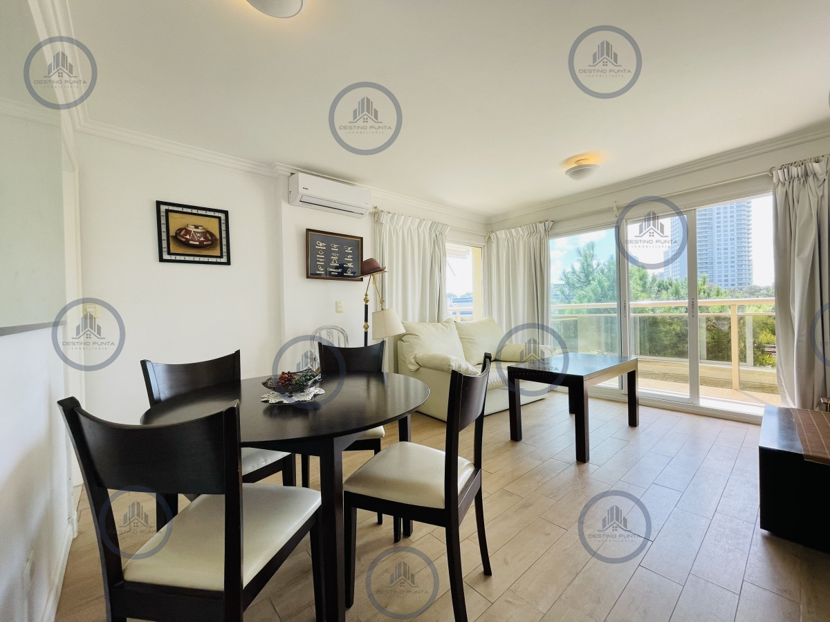 Apartamento de 2 Dormitorios en Aidy Grill a Pocos Metros de Playa Brava - Venta — fotografía 2