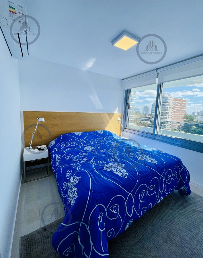 Apartamento ID.881 - Apartamento de 2 Dormitorios en Venta a metros de playa Brava, Punta del Este