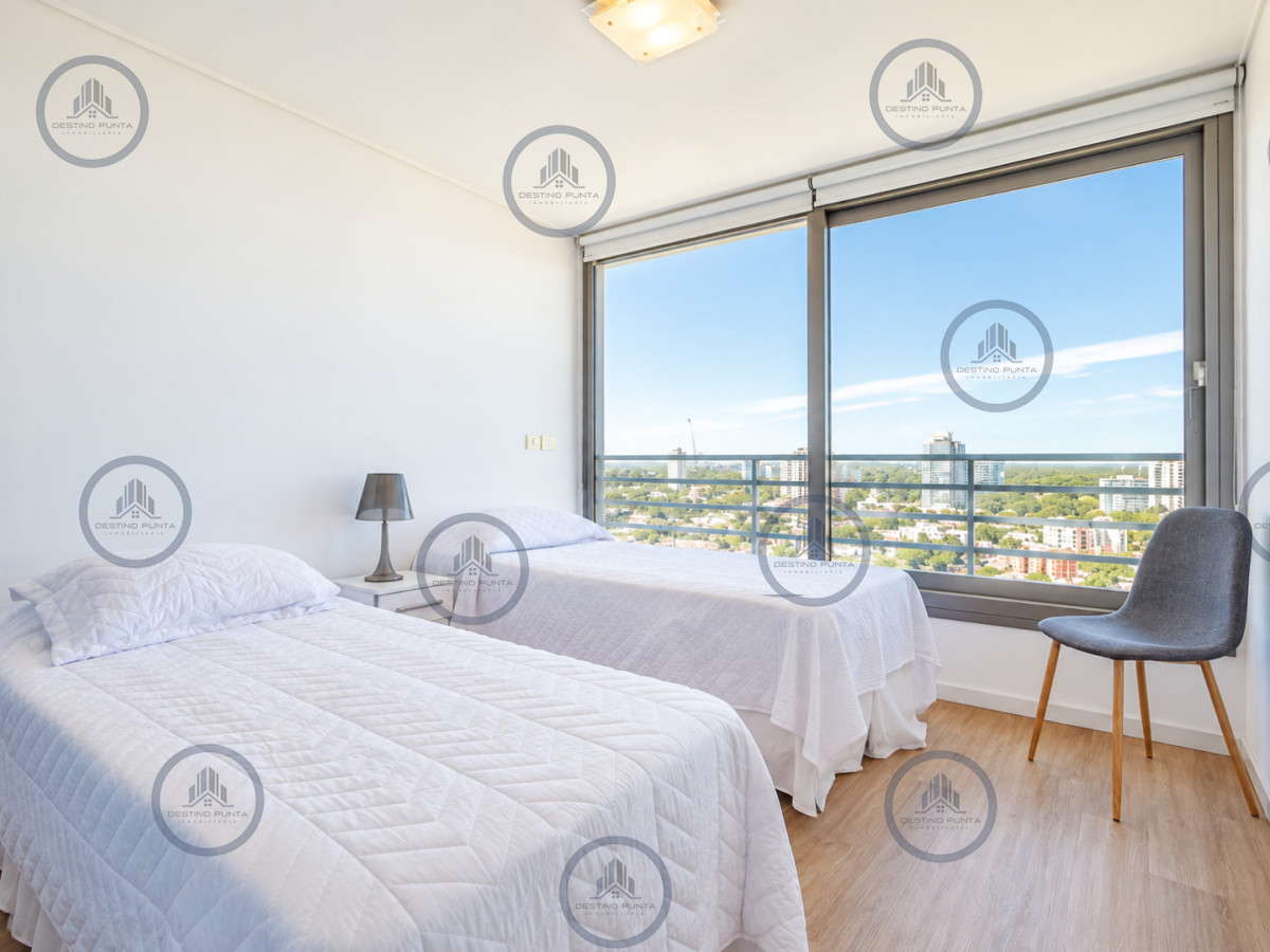 Apartamento ID.3291 - Apartamento de 2 Dormitorios en Suite con Vista al Mar. Playa Mansa, Punta del Este