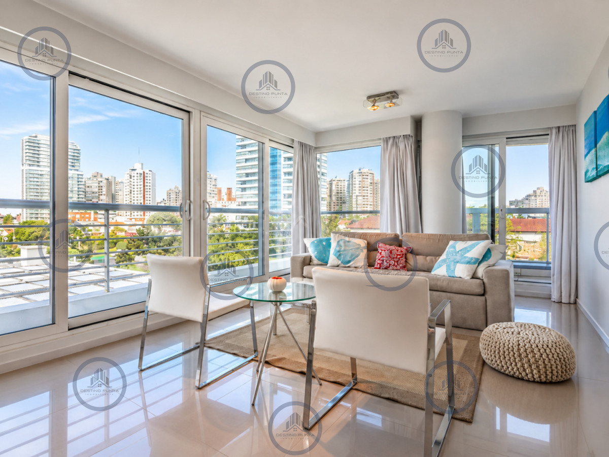 Apartamento ID.3307 - Moderno Apartamento de 1 Dormitorio en Suite a pasos del mar. Playa Mansa, Punta del Este