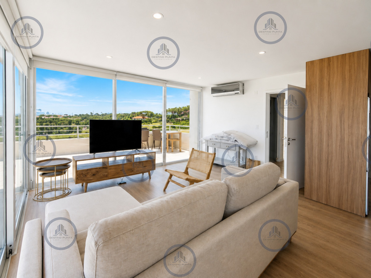 Apartamento ID.2985 - Penthouse de 3 Dormitorios con Barbacoa en Primera Línea del Mar, Playa Brava Punta del Este