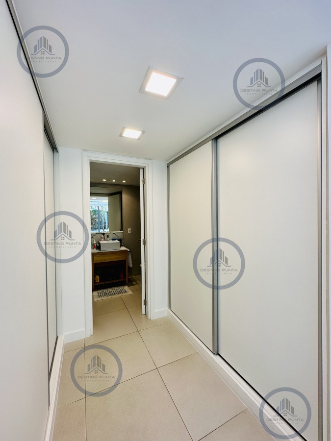 Apartamento ID.1690 - Venta y Alquiler temporario de apartamento moderno de dos dormitorios con parrillero en Punta Ballena