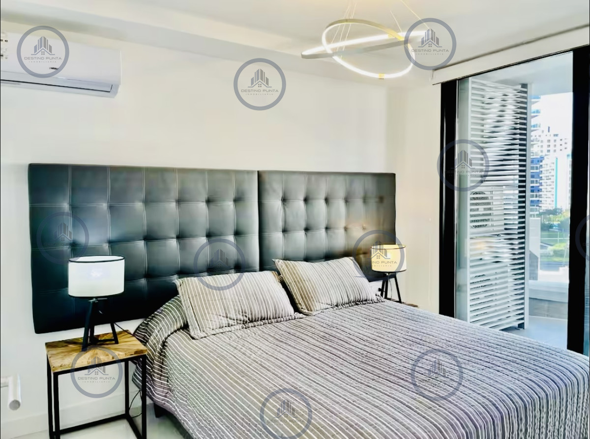 Apartamento ID.2339 - Apartamento de 1 dormitorio en alquiler de temporada Art Tower, Punta del Este