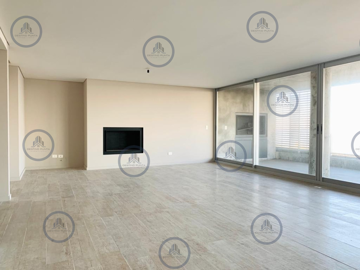 Penthouse a Estrenar de 2 Dormitorios frente a Playa Mansa - Venta — fotografía 2