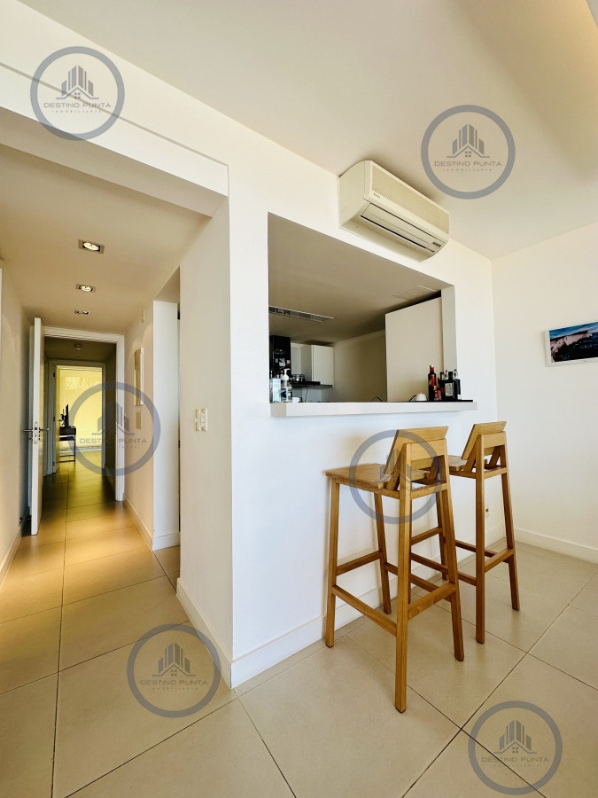 Apartamento ID.1690 - Venta y Alquiler temporario de apartamento moderno de dos dormitorios con parrillero en Punta Ballena