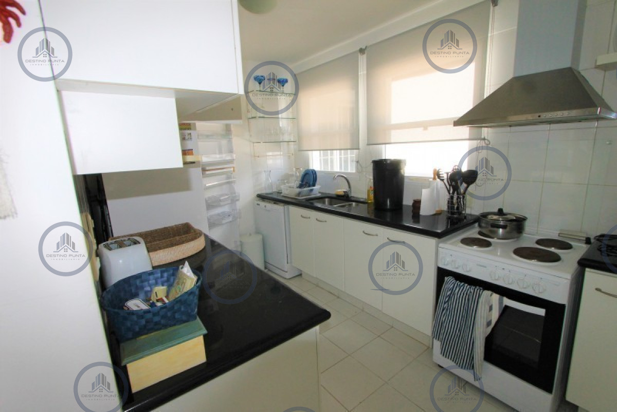 Apartamento ID.1935 - Apartamento con Estufa y Parrillero de 3 Dormitorios en La Barra, Venta y Alquiler