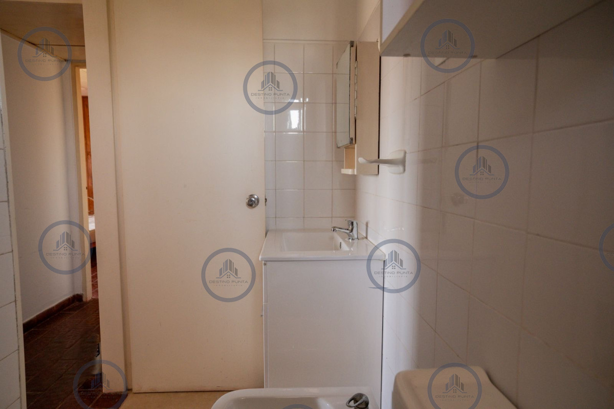Apartamento ID.3096 - Apartamento en venta en complejo B9 de Maldonado con renta anual 