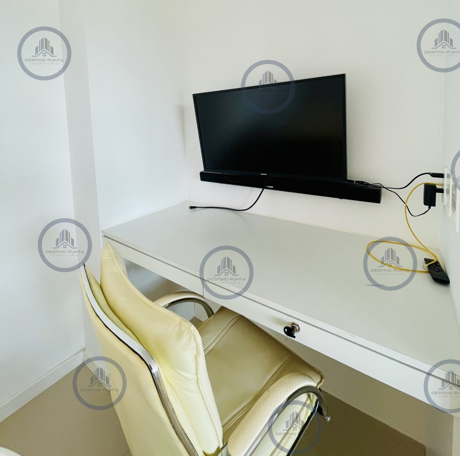 Apartamento ID.881 - Apartamento de 2 Dormitorios en Venta a metros de playa Brava, Punta del Este