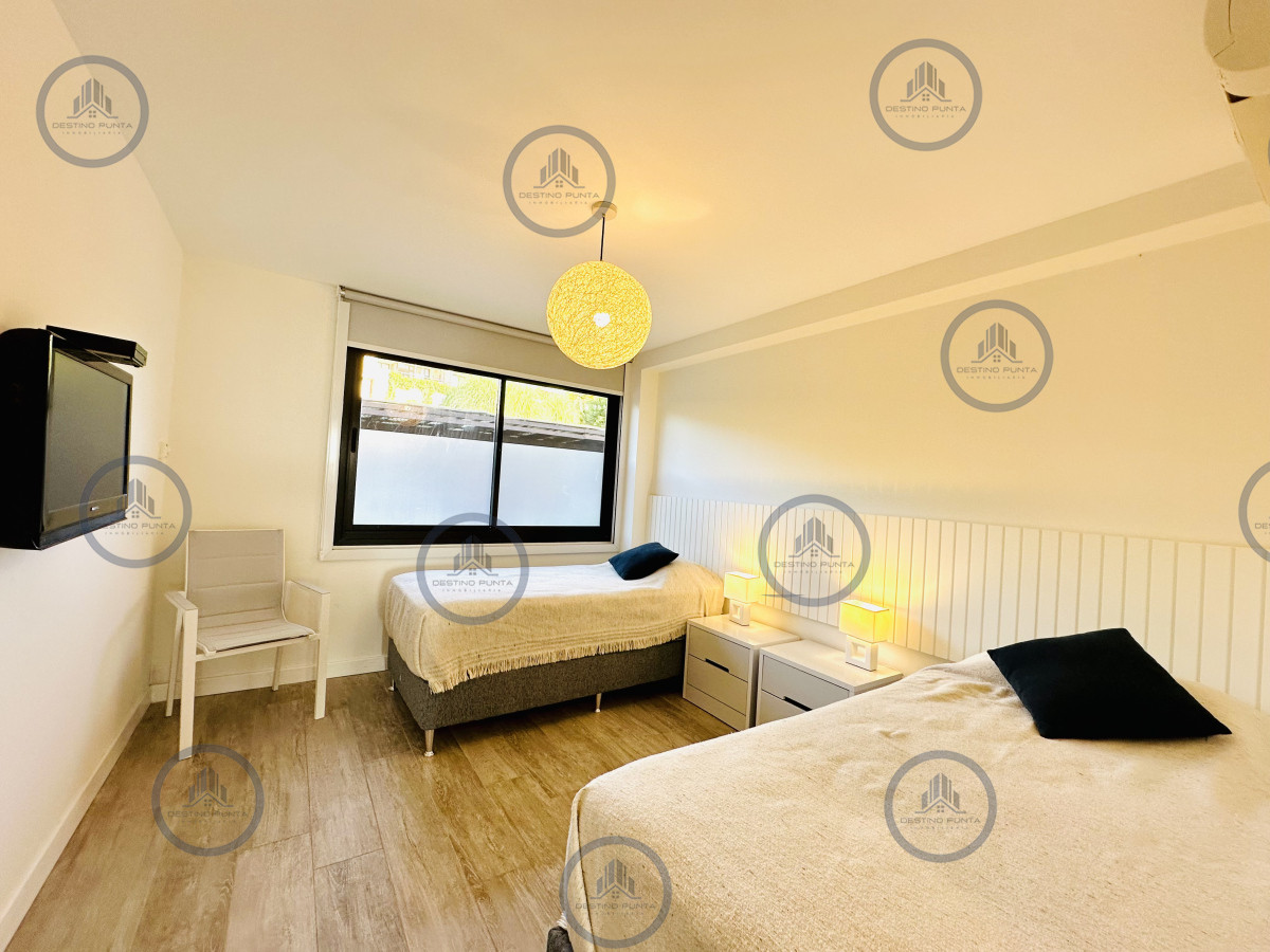 Apartamento ID.108 - Alquiler temporario de apartamento con la mejor ubicación del complejo, unidad de dos dormitorios con parrillero de uso exclusivo, Punta Ballena
