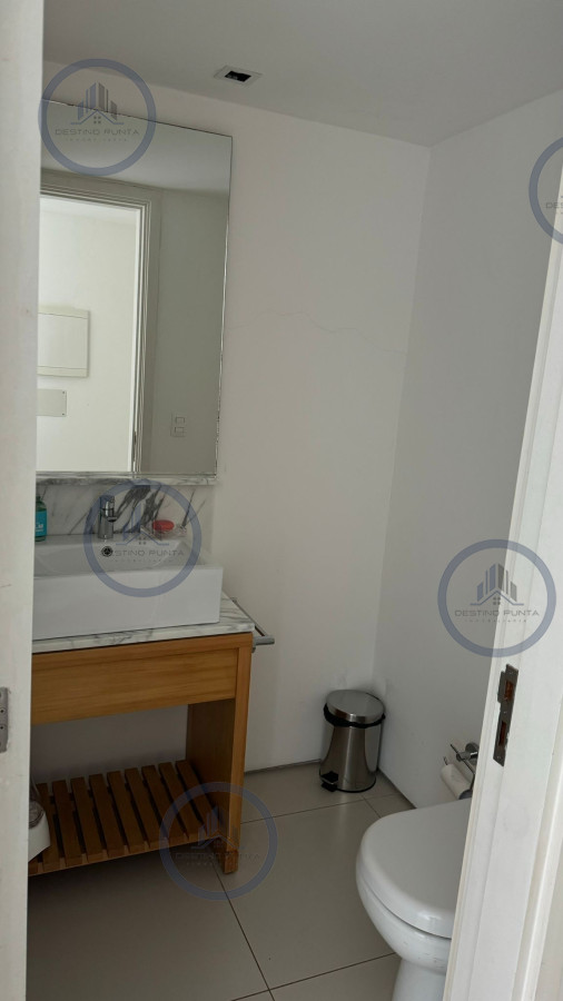 Apartamento ID.2426 - Alquiler temporal de apartamento de 2 dormitorios con parrillero y patio en punta ballena 
