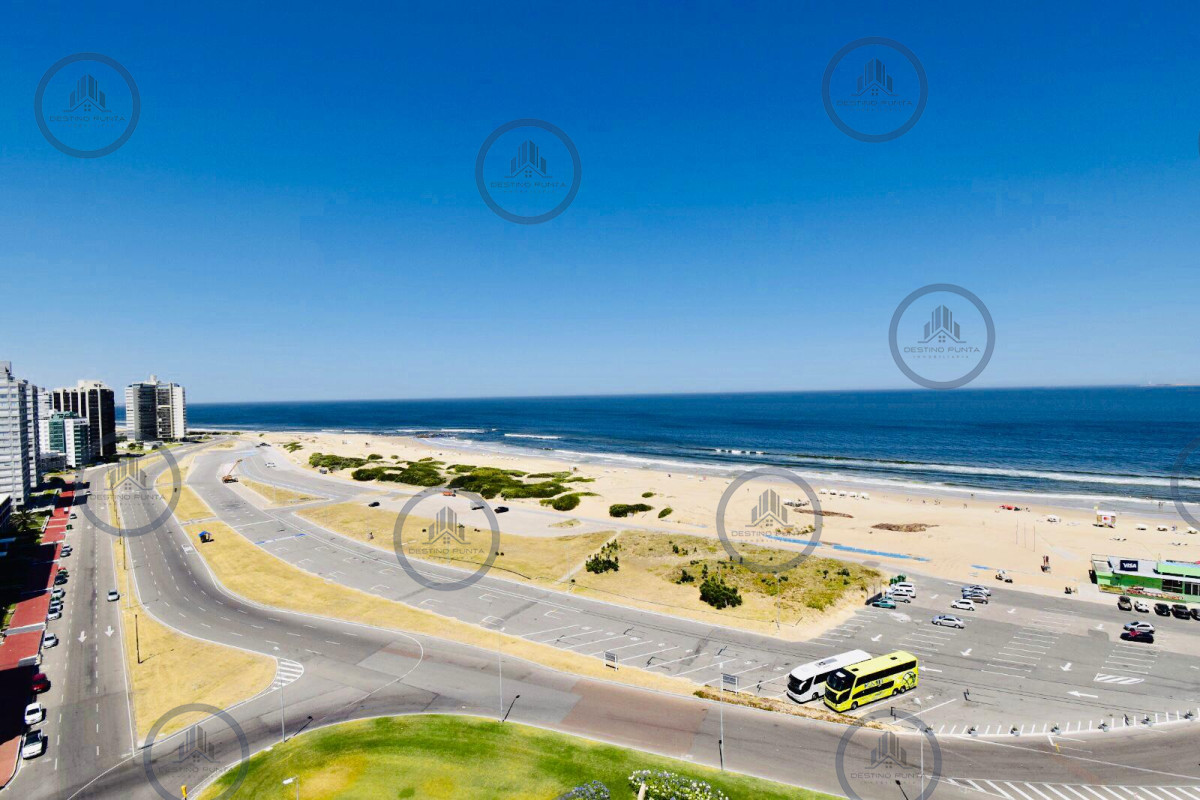 Apartamento ID.457 - Venta y alquiler temporario de apartamento premiun en Torre Imperiale de Playa Brava, Punta del Este