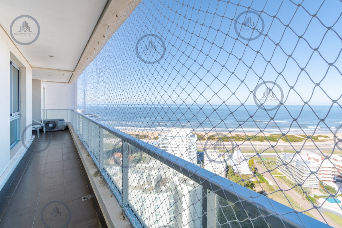 Apartamento ID.248 - Apartamento de 2 Dormitorios en Playa Brava con Vista al Mar - Venta