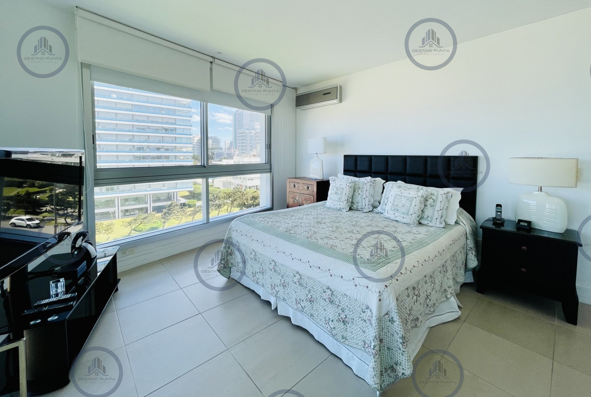 Apartamento ID.45 - Alquiler temporario de departamento premium de 3 Dormitorios y dependencia de servicio, Playa Brava