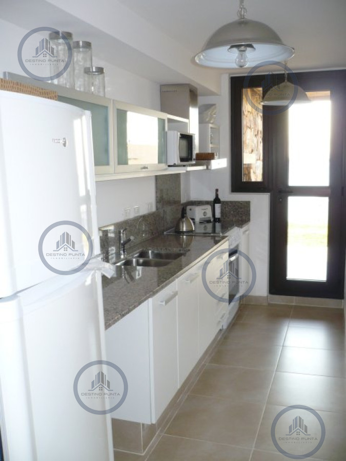 Apartamento ID.42 - Alquiler temporal de amplio departamento de un dormitorio con parrillero de uso exclusivo en complejo de Punta Ballena