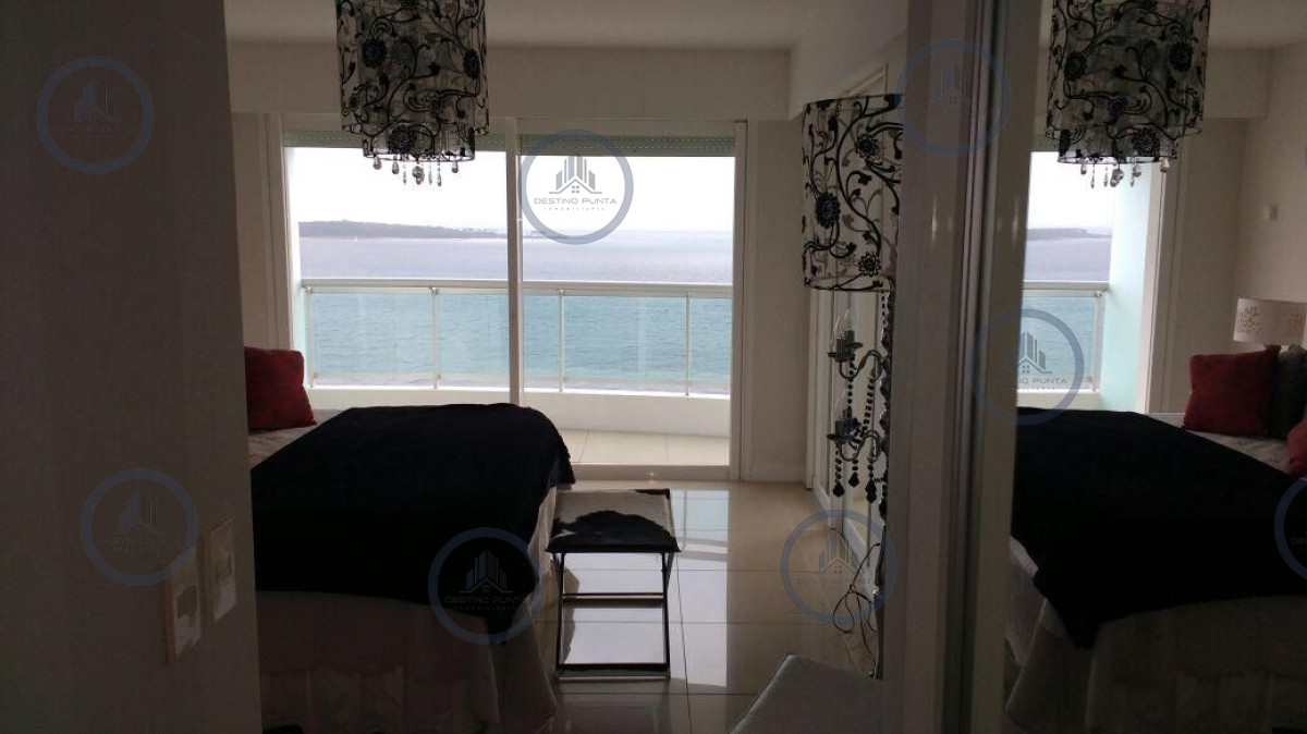 Apartamento ID.479 - Alquiler temporario de apartamento en torre Premiun sobre playa Mansa de tres dormitorios