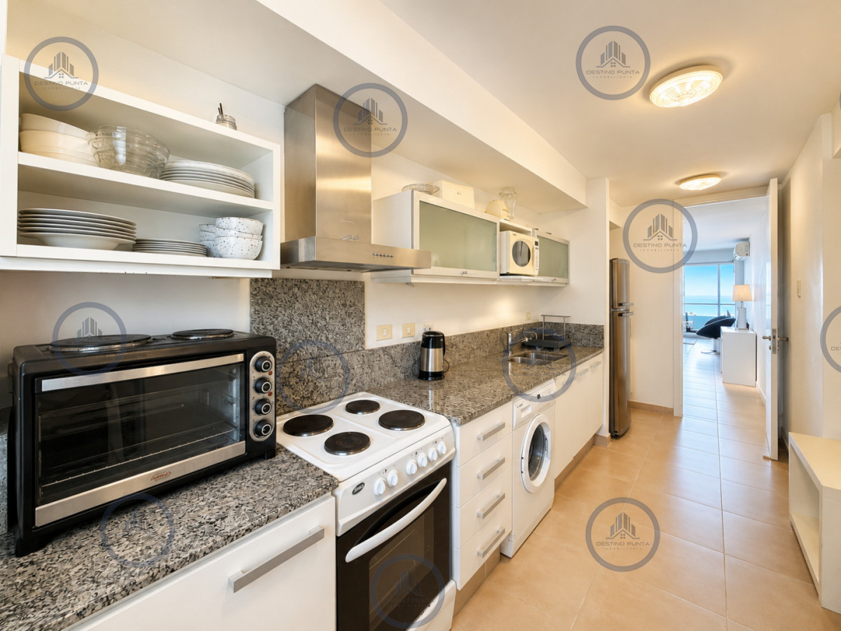 Apartamento ID.3095 - Venta de apartamento de 2 dormitorios con parrillero propio y vista al mar, Punta Ballena
