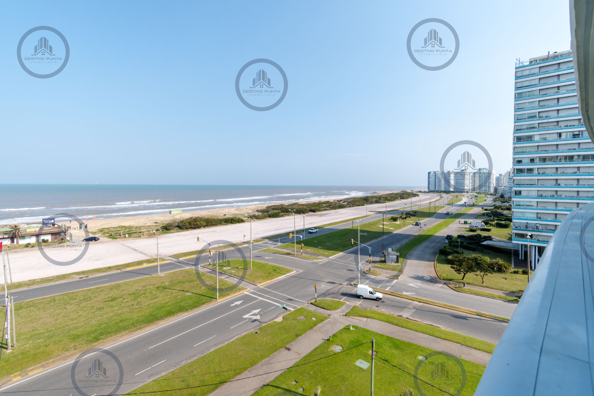 Apartamento ID.45 - Alquiler temporario de departamento premium de 3 Dormitorios y dependencia de servicio, Playa Brava