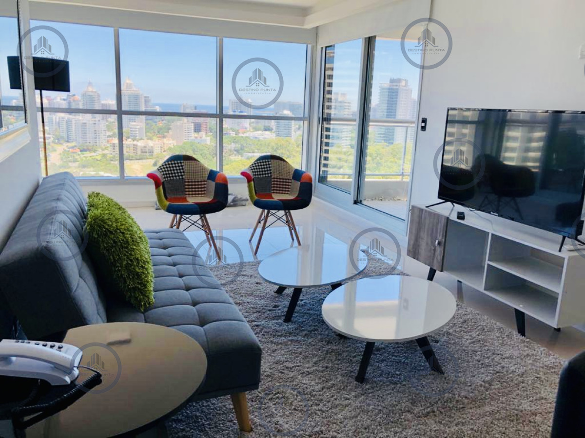 Apartamento ID.167 - Venta y alquiler temporario de apartamento piso alto en torre con servicios. Dos dormitorios más dependencia 
