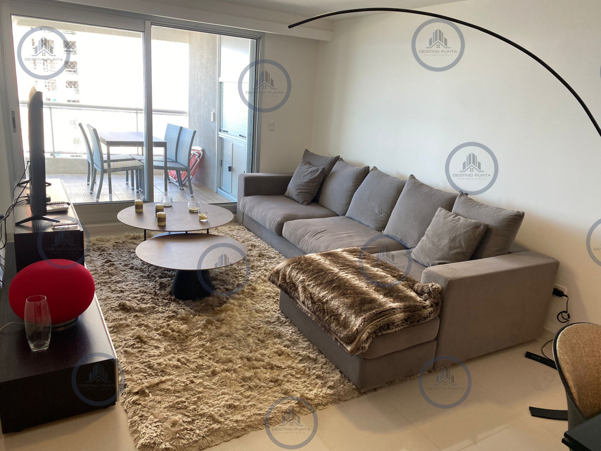 Apartamento ID.1776 - Venta de gran apartamento de 3 dormitorios con parrillero propio en Playa Brava, Punta del Este