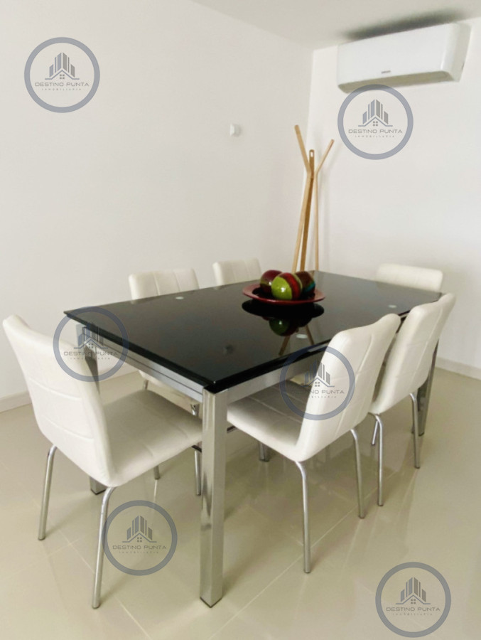 Apartamento ID.3012 - Apartamento de 1 Dormitorio en playa Brava, Punta del Este