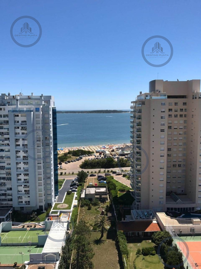 Apartamento ID.1154 - Excelente Apartamento de 3 Dormitorios con Vista al Mar, Playa Mansa, Punta del Este