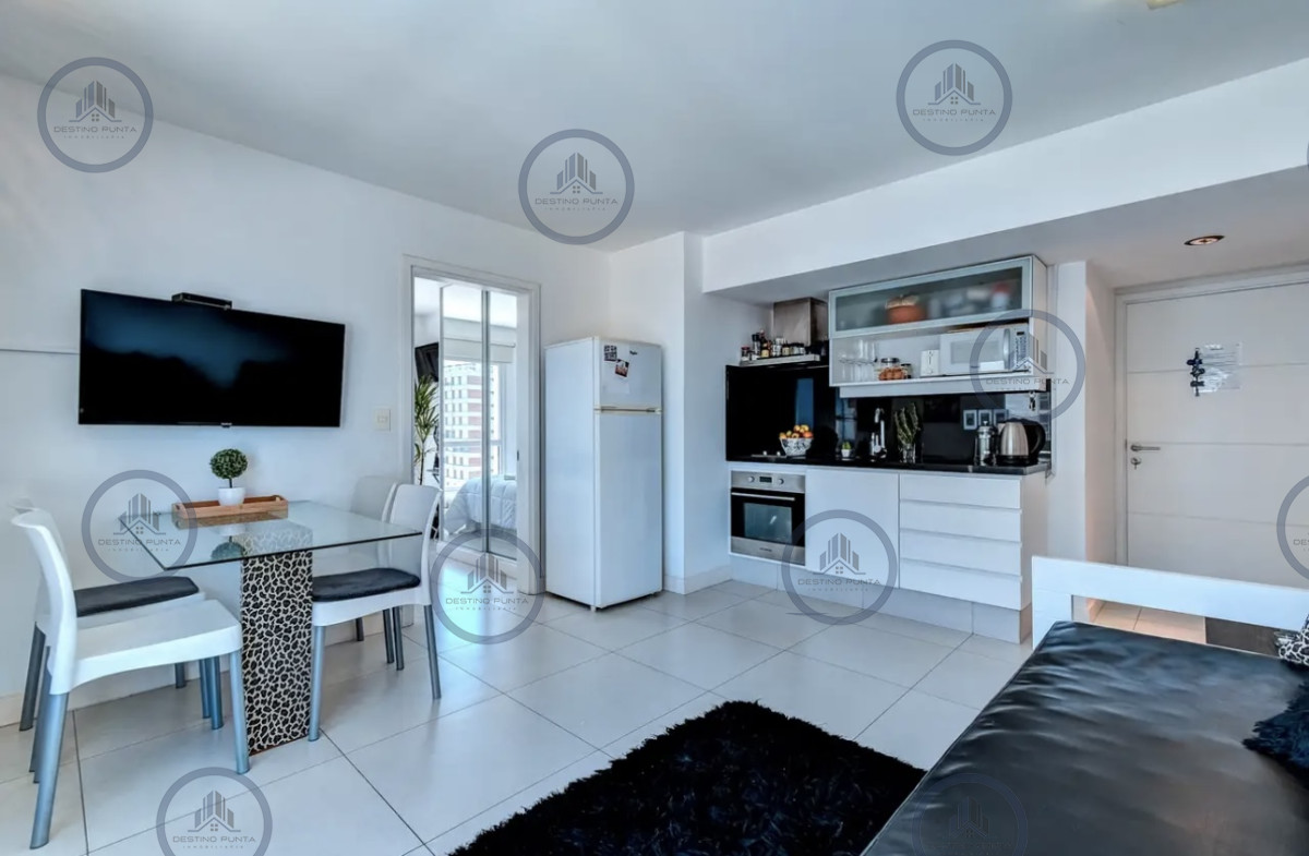 Apartamento ID.2020 - Oportunidad en Venta, Apartamento de 1 Dormitorio en la Península de Punta del Este