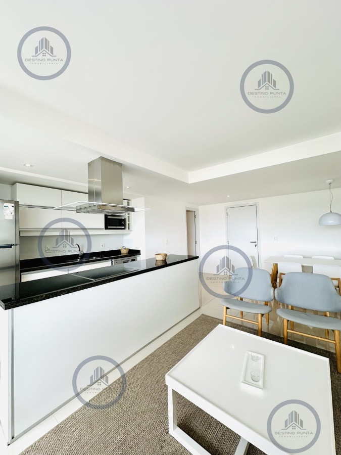 Apartamento ID.881 - Apartamento de 2 Dormitorios en Venta a metros de playa Brava, Punta del Este