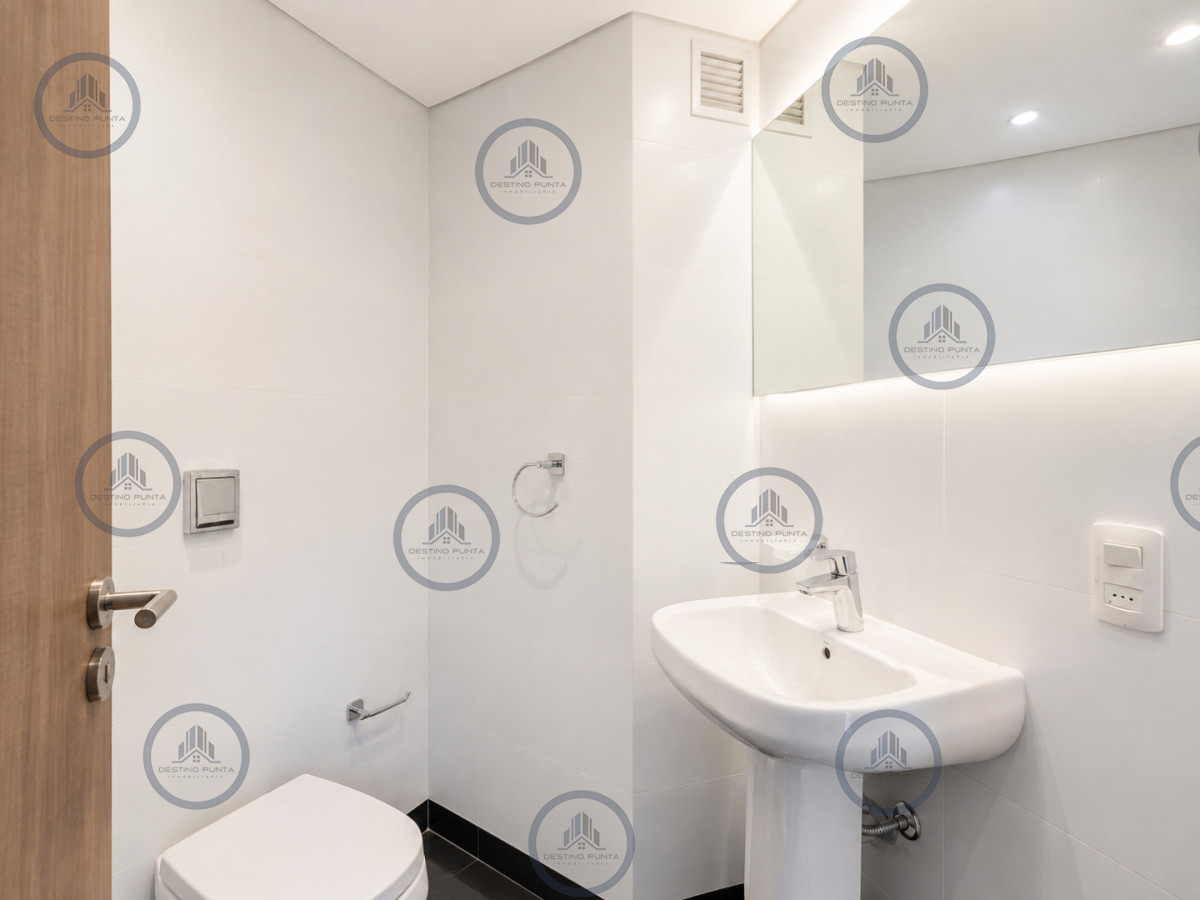 Apartamento ID.3258 - Moderno Apartamento de 3 Dormitorios con Parrillero propio y Dependencia, Playa Brava Punta del Este