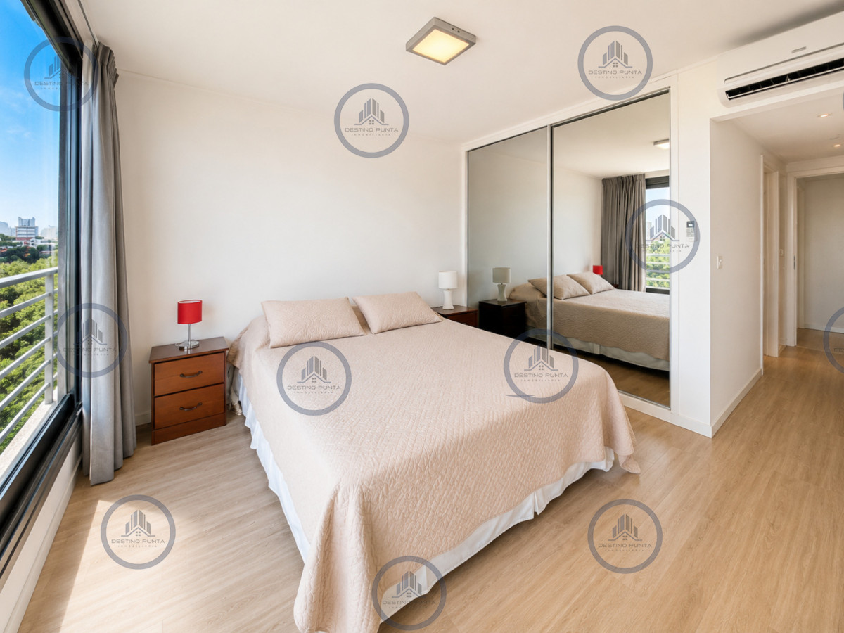 Apartamento ID.3290 - Excelente Apartamento de 2 Dormitorios en Alexander Boulevard, Punta del Este